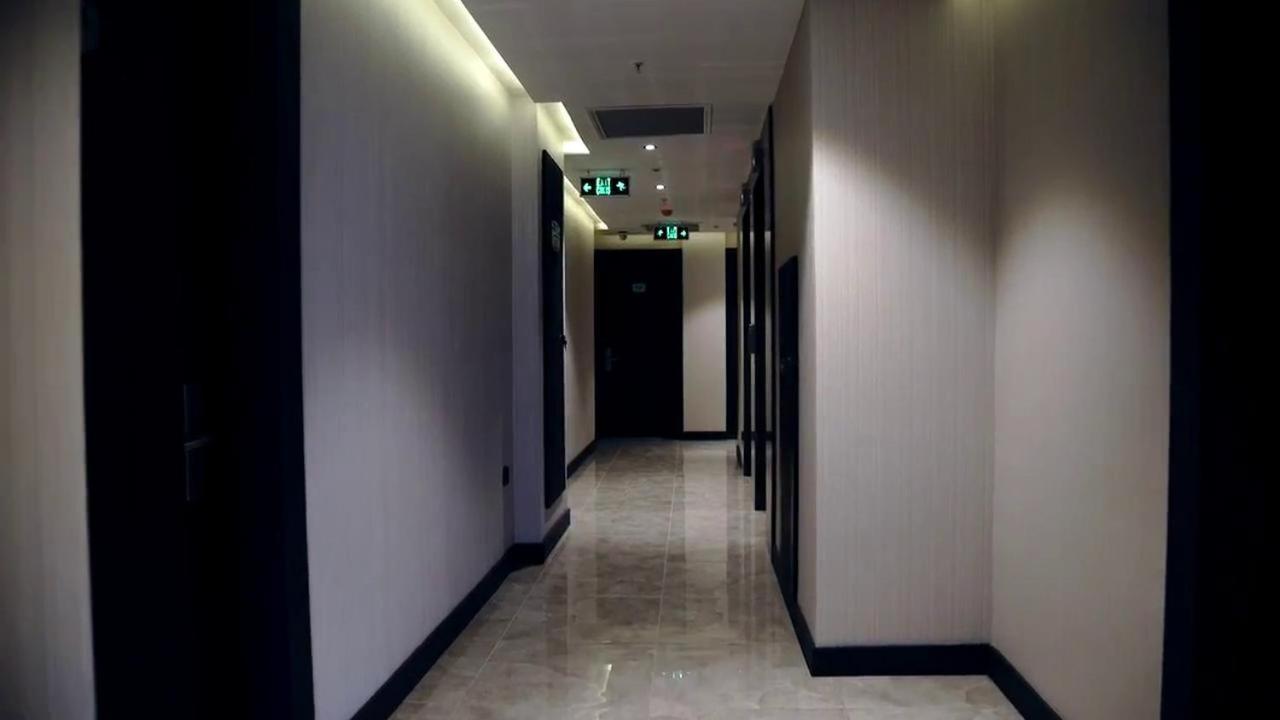 Demir Otel Bornova Exteriör bild